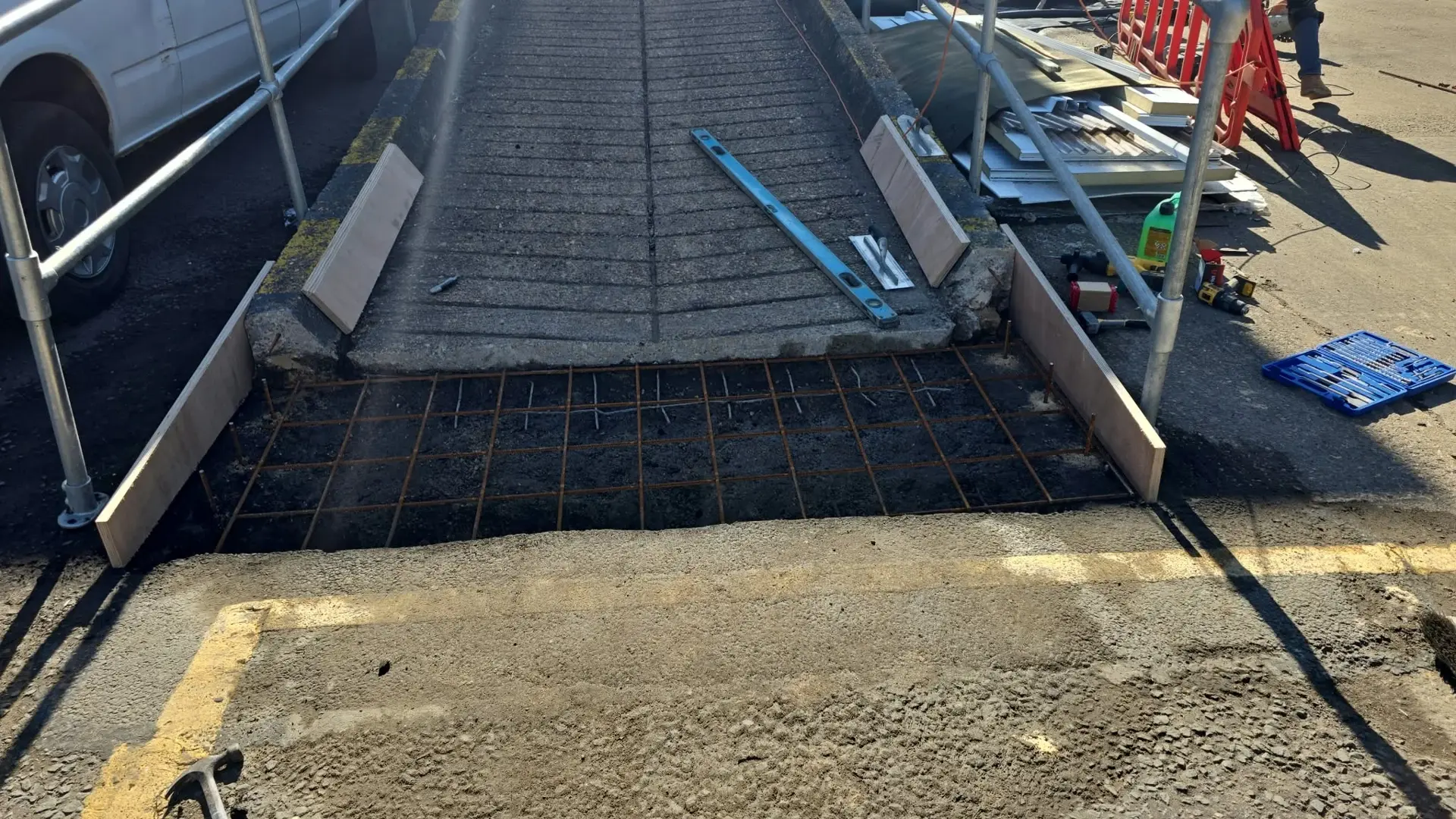 Steel mesh reinforcement and shuttering preparation
